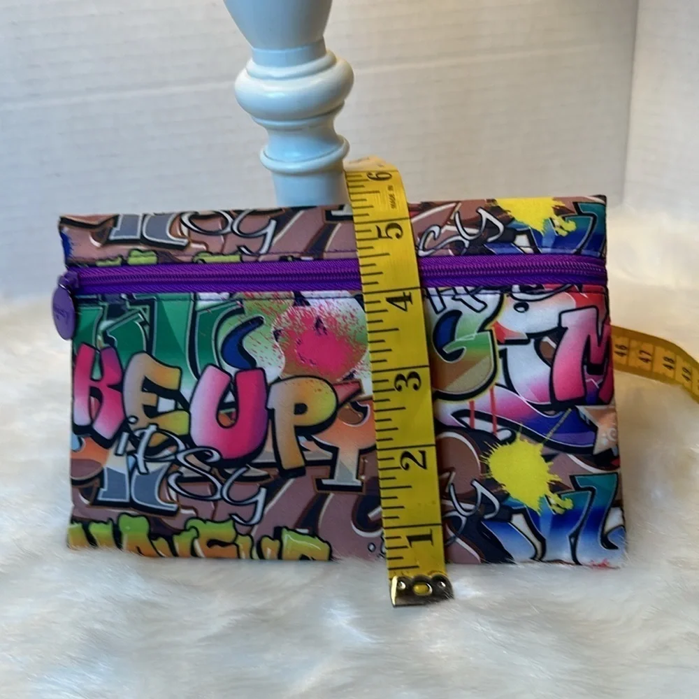 Ipsy graffiti bag zippered makeup pouch